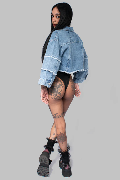 Chaqueta denim desflecada
