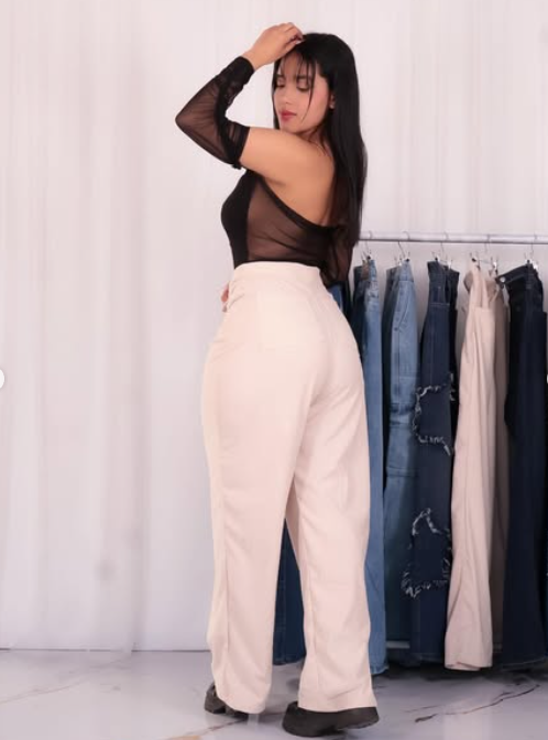 PANTALON PANA + BODY JANNA