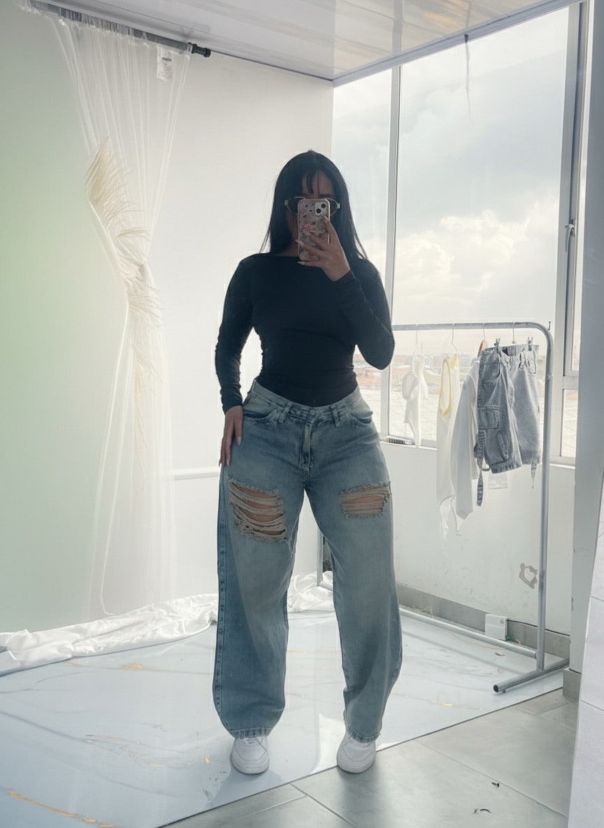 Jean baggy + Body escote manga larga 💜