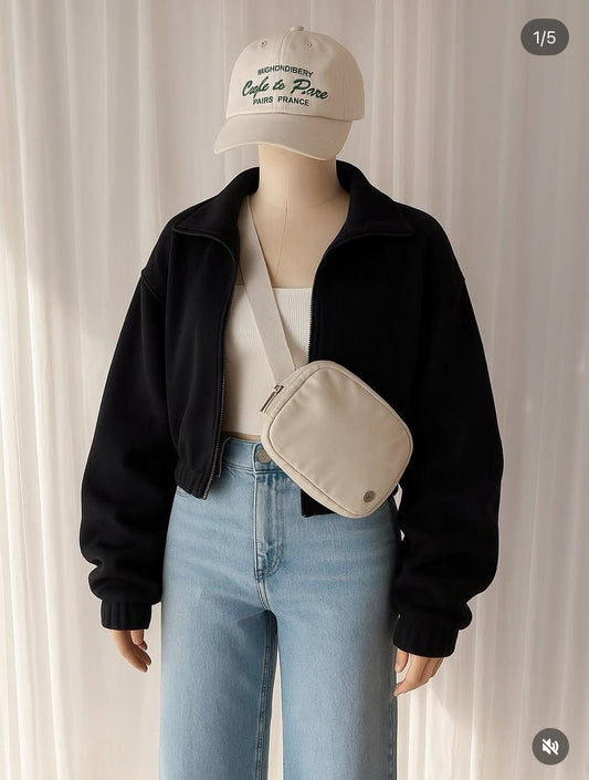 Jean + top blanco + chaqueta deportiva